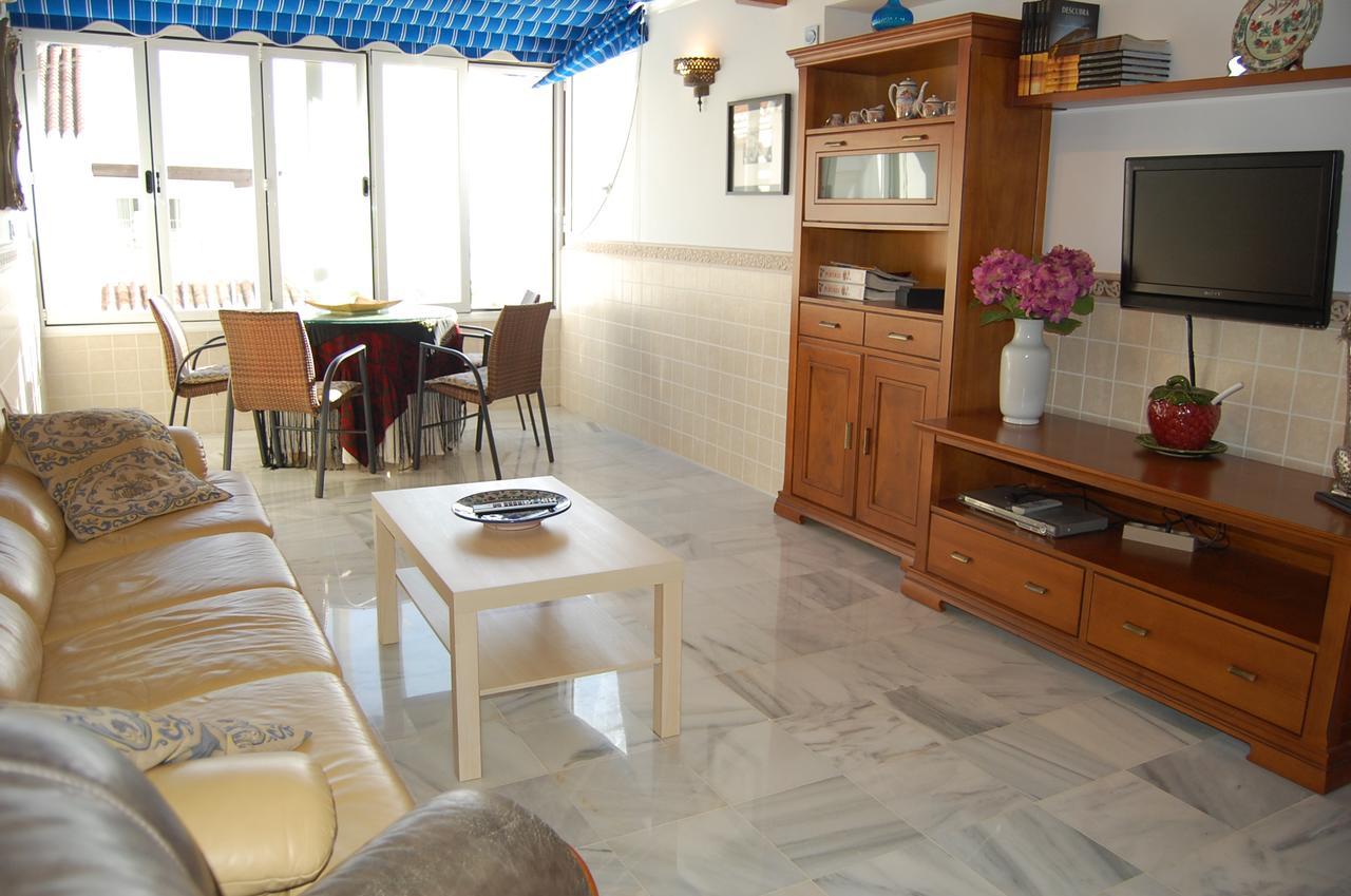 Apartment Fuentes De เนร์คา ภายนอก รูปภาพ
